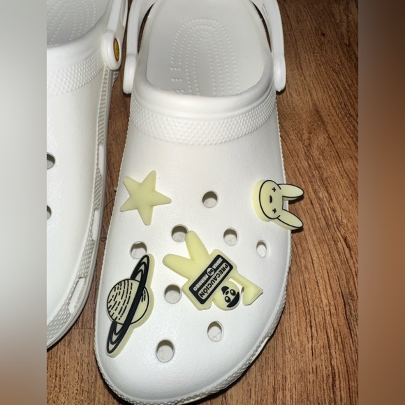 Crocs Classic Clog Bad Bunny - Picture 7 of 16